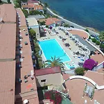 Lh Pedraladda 호텔 4*