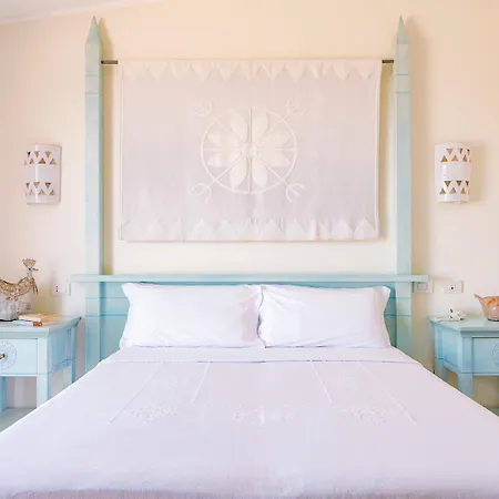 Lh Pedraladda Hotel