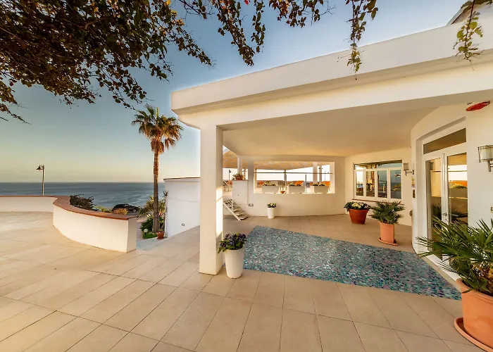 Lh Pedraladda Hotel 4*